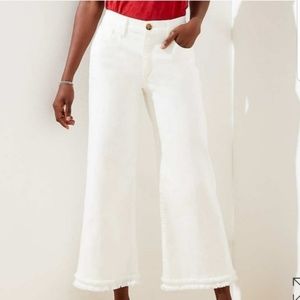 Loft White Wide Leg Crop Jeans; Fringe Hem; 27/4